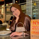 Hanis Zalikha Instagram - Nak gambar solo tapi jadi gambar kekeluargaan setiap kali Dubai Mall
