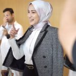 Hanis Zalikha Instagram – Without any music or songs, my video jadi your stand up comedy @vivyyusof . Proud of my comedian always ❤️ #TheFirstDecade