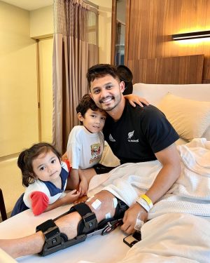 Hanis Zalikha Instagram - Budak lasak saya ni laa @hairulazreen