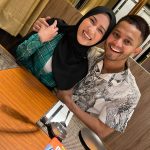Hanis Zalikha Instagram - I turned a year older and I have been grateful for every day, masyaAllah. “Oh you must be the happiest now” — But happiness and growth is not always linear. Since my younger days, for as long as I remember, I have been embracing every stage in my life, with a great outlook on life. No path is better than the other, because Allah has designed yours for you and no one else. That’s how happiness truly is felt in the journey and not seen as a destination. I hope Yusuf & Alisa get to see and understand this one day when they look back. And thank you my love for an amazing day of bbq, bookstore & grocery shopping 🥳 And that bouquet of roses came with the most meaningful wish card masyaAllah 📖