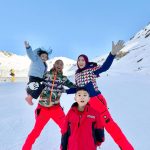 Hanis Zalikha Instagram - Ski day out with the kids 😍 MasyaAllah alhamdulillah didn’t know it was gonna be sooo much fun. Ingatkan kids akan cranky sejuk and tak reti. Thank you coach Daddy.