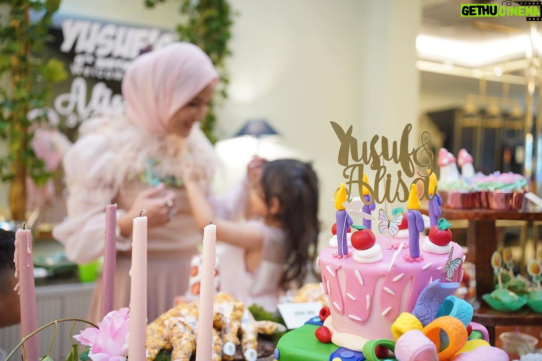 Hanis Zalikha Instagram - Moments of celebration captured by @azmwhb ❤️
