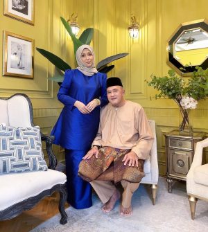 Hanis Zalikha Instagram - Raya Album 2022.

#HairulHanisAidilfitri