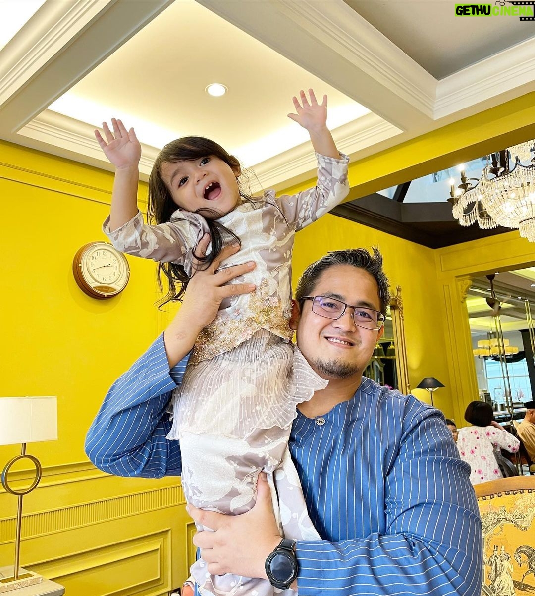 Hanis Zalikha - 125.2K Likes - Raya Album 2022.
#HairulHanisAidilfitri