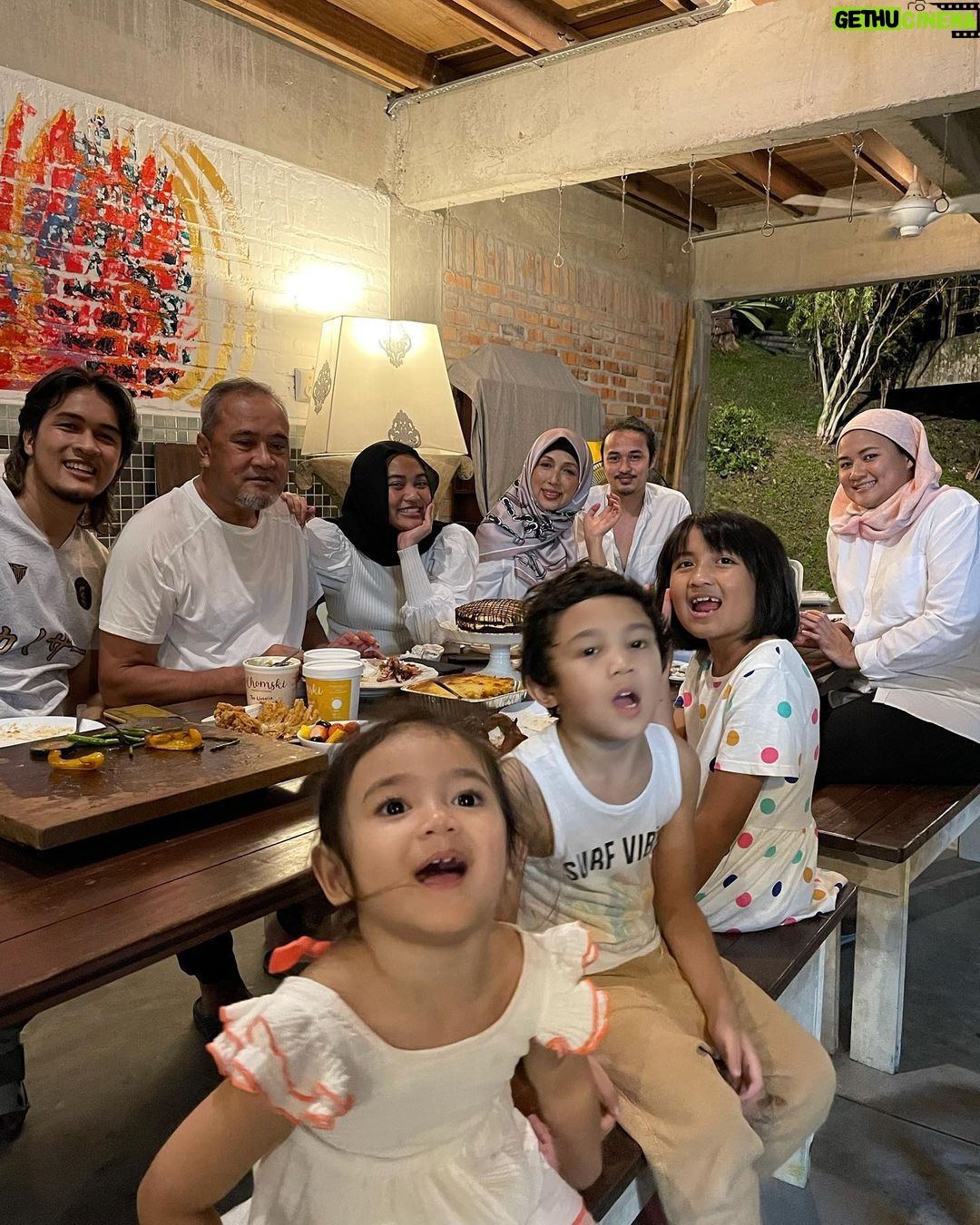 Hanis Zalikha Instagram - Ketenangan dalam keseronokan 🍃 Kembali ke alam semulajadi.