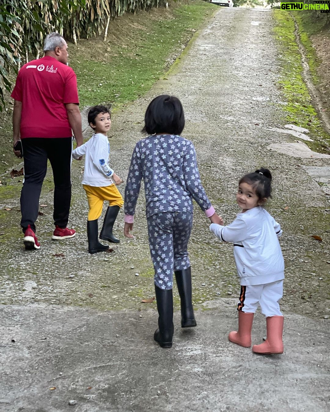 Hanis Zalikha Instagram - Ketenangan dalam keseronokan 🍃 Kembali ke alam semulajadi.