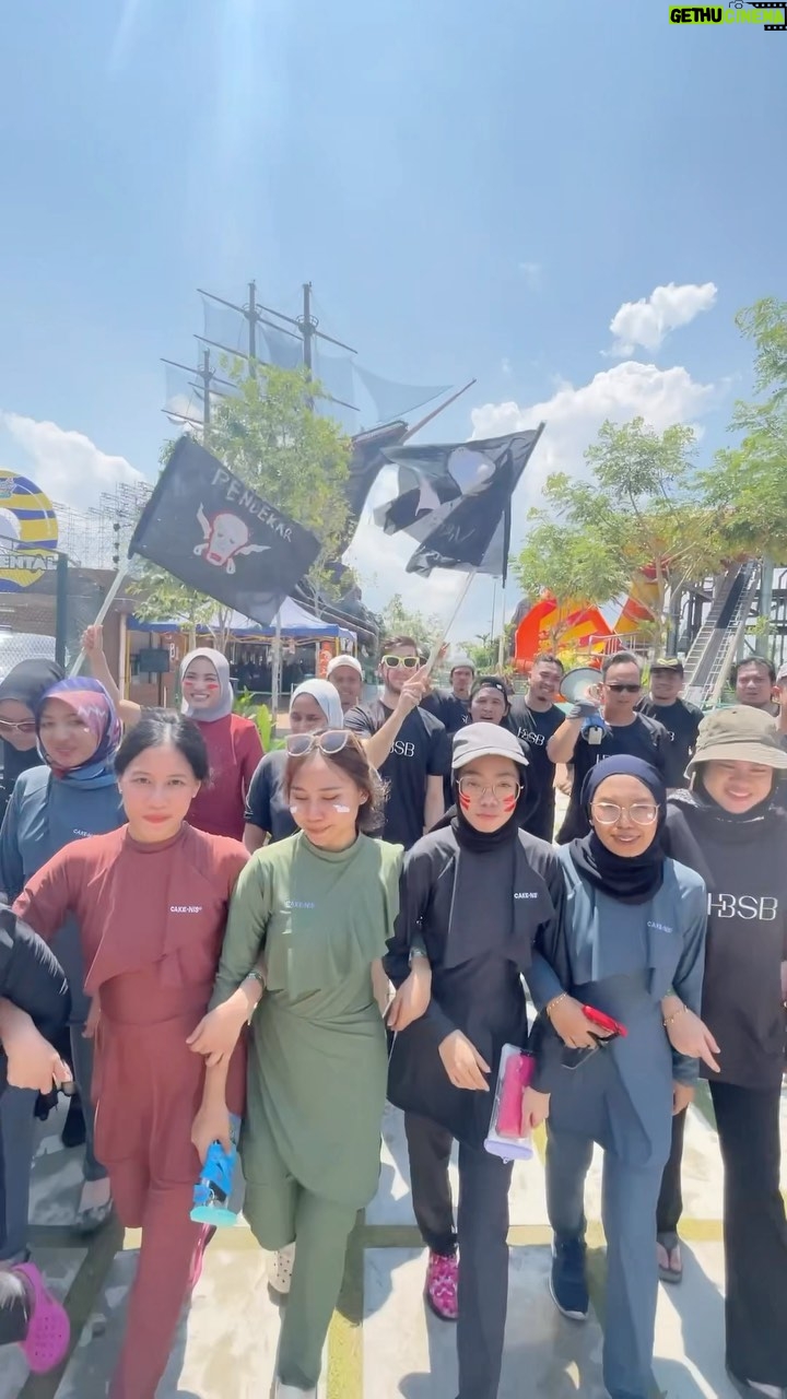 Hanis Zalikha Instagram - Team Retreat To Recharge for @hbsbcompany . Congratulations all members for 2023 milestones thus far! To many more fun times like this! Seronok bergocoh beramai-ramai! Facilitator pun nervous tengok first time company ganas camni competitive sangat ππ€£