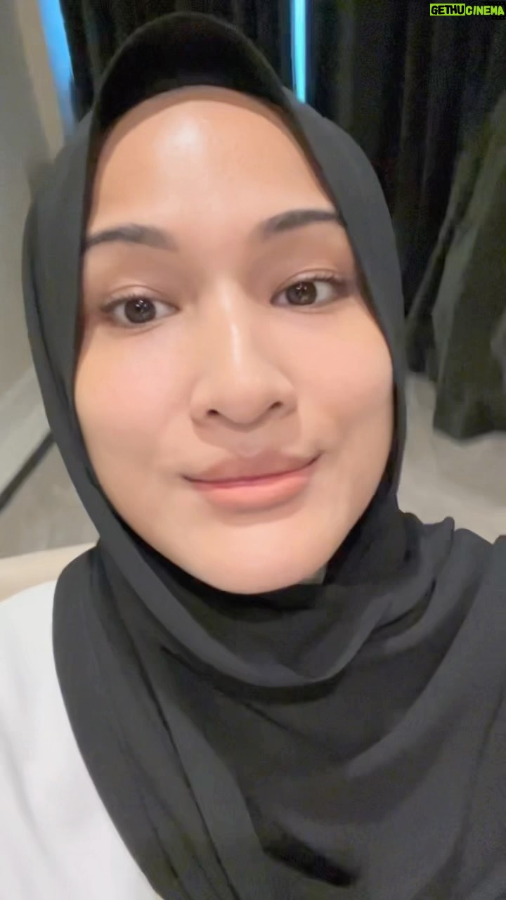 Hanis Zalikha Instagram - Lah nak jugak π Drink your collagen guys @toujoursadvanced . Get it from Toujours Authorized Stockists! Enjoy special Aidiladha Sale when you buy from: Selangor @anis_toujoursadvanced (019-3152178) @dhianana_adriana (013-6263656) @farhanzaman_stokistoujours (010-2213604) @mah_storegallery (012-6522437) @mia_magicbeauty (016-5516471) @toujoursAdvanced_bangi_melaka (017-6323753) @toujoursadvanced.shahalam (018-2055228) @toujours_babes (017-6643970) @toujours_nf (017-4490697) @zara_stokistoujours (012-9693795) @toujours_stokiskIselangor (011-29522447) @resepikekna (011-11912345) KL @azuramoi (017-7574524) @dazzlingsister (012-2156377) @toujours.kabupika99 (013-9939971) @dazzlingbyalyna (013-3446069) @toujours_sw (018-3815677) Perak @fancycandy (013-2664529) Melaka toujoursadvanced_stokis93 (011-21176314) Penang @toujoursadvancedstokis (014-5146515) Negeri Sembilan @toujours_n9 (017-2962126) Pahang @yusufrahim91 (017-4191802) @toujoursadvancedpantaitimur (012-8161993) Johor @_nrImaisarahxx (014-2211847) Sarawak @efareezaa (010-9606800) Singapore @qaqaabdul (+6598514346) @sharaztoujours.sg (+6596654047) @sparklingbeautyz.shopee_sg (+6588153400) @aaiinniilove (+6584280486) Brunei @toujours.brunei (+6737309815) @sistersdreams_brunei (+6738218064)