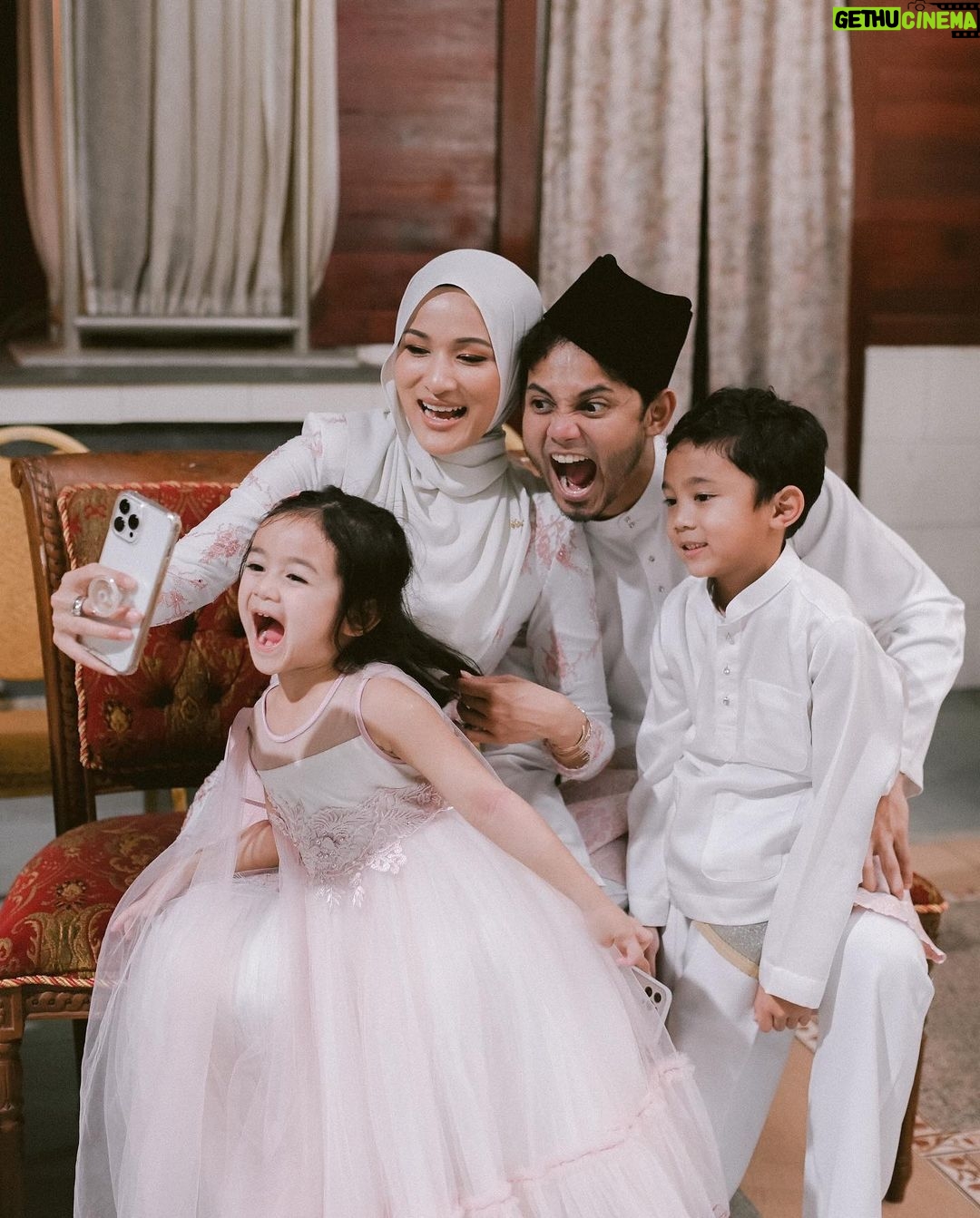 Hanis Zalikha - 163.4K Likes - 💓