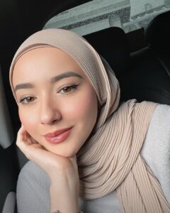 Hannah Delisha Instagram - glow today, glow everyday! Thank you @my__clinic 🤍