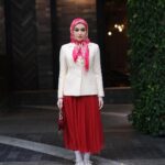 Hannah Delisha Instagram - Women with ambition on top, street chic below. All for @dior ❤️ MUA: @sentuhanayukirana Photographer: @amirnaufalna #DiorCruise23 #Dior #DiorMY