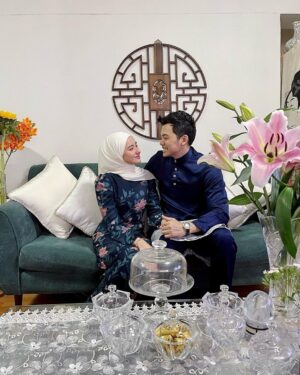 Hannah Delisha Instagram - Kisahnya, demam di pagi raya
Benda dah jadi, enjoy je lah🙃

#teammidnightblue 
#rayamacamstar
#bulanbintanghq