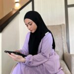 Hannah Delisha Instagram - Ramai yang tanya Aleya pakai tudung sarung brand apa? I’m wearing @sigadistya 🤍 Happy shopping! #andaiitutakdirnya