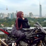 Hannah Delisha Instagram - vroom vroom🏍