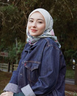 Hannah Delisha Instagram - And we have come to the end of #andaiitutakdirnya

Words cannot express how grateful i am for your love and support. 

This has been the most challenging and fulfilling character i’ve played. ‘Aleya’ will always be a part of me.

From the bottom of my heart, thank you.🤍

Jumpa Aleya tahun depan🤭😂
