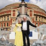 Hans Zimmer Instagram - An unforgettable night bringing the sounds of #FrozenPlanet2 to Royal Albert Hall with @AuroraMusic and the whole team. Our work with Sir David Attenborough and the @BBC Natural History Unit is the most important work any of us have ever done. It’s not fiction— it is the truth. The truth that shows us how much we love this planet that we share and are inextricably interlinked with all fellow creatures. And how, like all profound love stories, we need to be mindful and care greatly if we are not to lose everything. 🌎🌍🌏