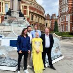 Hans Zimmer Instagram - An unforgettable night bringing the sounds of #FrozenPlanet2 to Royal Albert Hall with @AuroraMusic and the whole team. Our work with Sir David Attenborough and the @BBC Natural History Unit is the most important work any of us have ever done. It’s not fiction— it is the truth. The truth that shows us how much we love this planet that we share and are inextricably interlinked with all fellow creatures. And how, like all profound love stories, we need to be mindful and care greatly if we are not to lose everything. 🌎🌍🌏