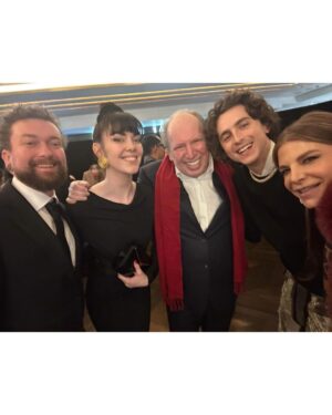Hans Zimmer Instagram - #DuneMovie World Premiere… Part Two!! 😂 What fun to see the whole @dunemovie team in London!