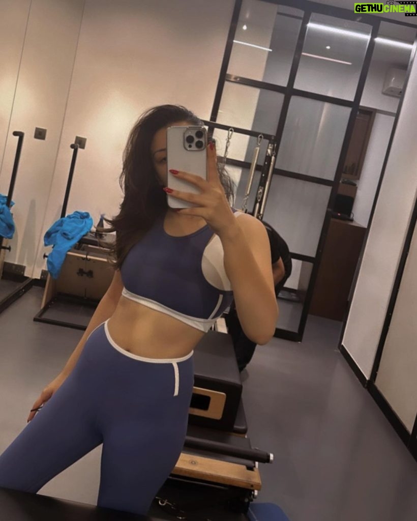 Hansika Motwani Instagram - Did y’all workout today ?