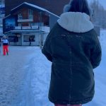 Hansika Motwani Instagram - 🇨🇭🧿🇮🇹🫕❄️⛷️🥰😬🇫🇷 🍦🥶