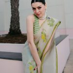 Hansika Motwani Instagram - See the last picture to see my reaction when they ask me to do more pictures 😂😋 • #promotion #ready #releasing March 8th • • Styled by: @niru05_raghupathy Saree:@surmaye_ Neckpiece:@prerto Earings:@goldenwindow @ascend.rohank Ring:@mirage.jewels Photography:@theaaronobed Hmu: @rupeshryadav @rachaelstylesmith @saigopalchikkala_cine_costumer Saree Draper:@sareedrapistchennai @rekha1210