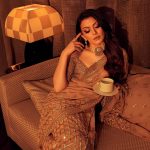 Hansika Motwani Instagram - Dxb ❤️ event ready Outfit - @falgunishanepeacockindia Jellwery- @arakkalgoldanddiamonds Make up- @ojmakeupartist Hair - @sara_hairstylista 📸- @bickiboss Armani Hotel, Burj Khalifa, Dubai