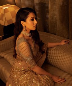 Hansika Motwani Instagram - Dxb ❤️ event ready Outfit - @falgunishanepeacockindia Jellwery- @arakkalgoldanddiamonds Make up- @ojmakeupartist Hair - @sara_hairstylista 📸- @bickiboss Armani Hotel, Burj Khalifa, Dubai