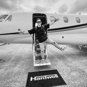 Hardwell Instagram - Summer Tour 2023 has officially started! 🔥