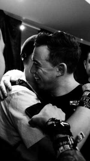 Hardwell Instagram - After playing ACID for the first time in Miami the online response was so huge @maddixmusic and I had to hug it out.. Today it’s out on all platforms via @revealedrec 🎶🧬