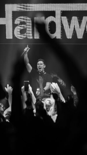 Hardwell Instagram - So thankful for the amazing support on my music & live sets in 2023..🎶🙏🏼 
Who wants more Livestreams in 2024?