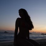 Hariany Almeida Instagram - Entre ondas e brisas cariocas ☀️ Rio de Janeiro, Rio de Janeiro