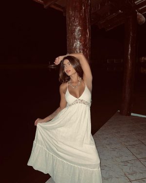 Hariany Almeida Instagram - Gratidão pela vida! ✨