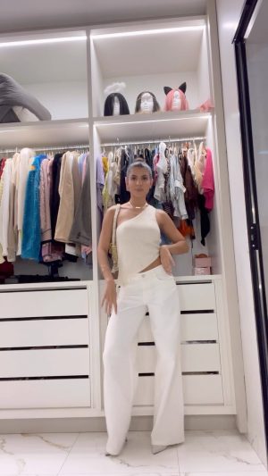 Hariany Almeida Instagram - Resolvi falar e o vídeo ficou longo, mas vcs são pacientes comigo então assiste tudo, o arrume-se comigo mais rápido de todos pq tô mais que atrasada kkkk me falem se eu acertei no look ✨