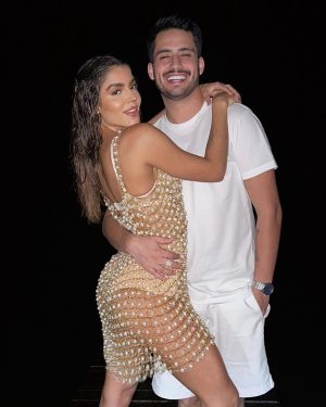Hariany Almeida Instagram - Ansiosos por 2024, feliz ano novo! ✨🙏❤️