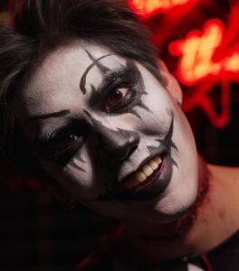 Harit Cheewagaroon Instagram - ผีรักเราซะเธอ Halloween Day🎃