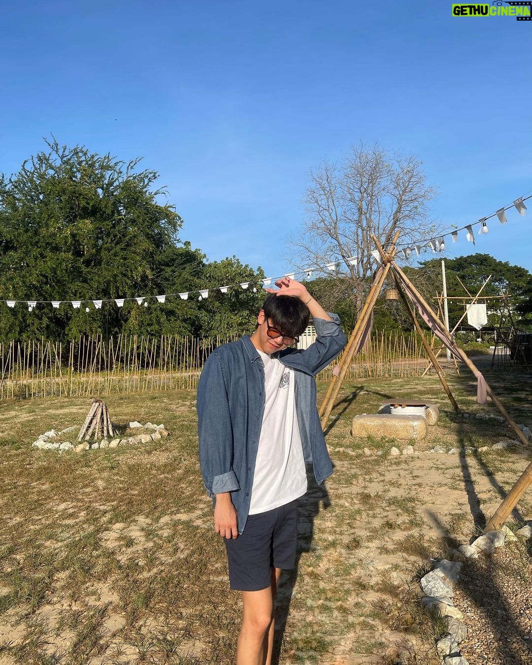 Harit Cheewagaroon Instagram - ให้ฉันเป็นพื้นที่ปลอดภัย ของเธอ😁