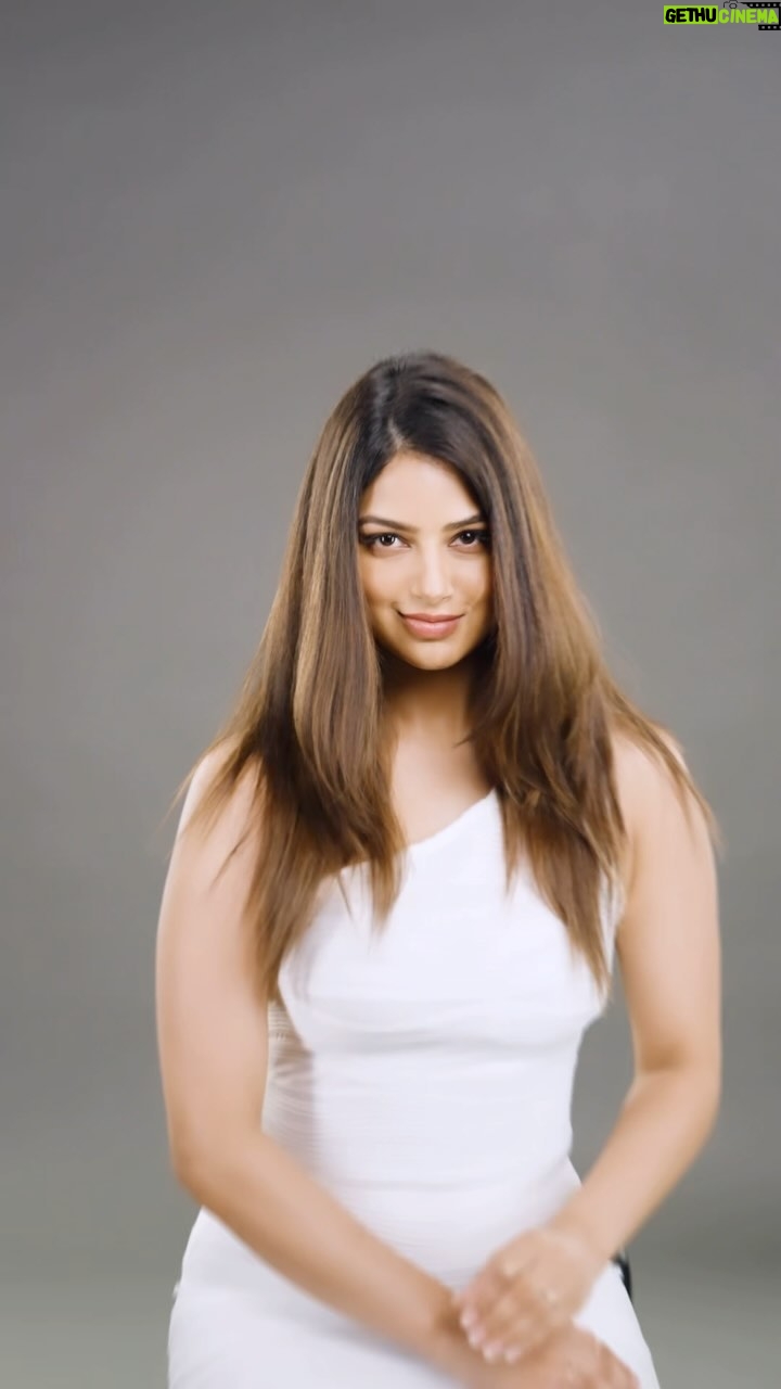 Harnaaz Kaur Sandhu Instagram - I can’t get over this magical hair color transformation. 💫 Thank you @shinejanarthanan & @lorealpro_education_india for this! Reds is surely going to be the hottest hair color trend of 2024 so book your next hair color appointment at a L’Oréal Professionnel salon near you & #GoRed🔥♥️ #Ad #HairColor #LorealProInReds #LorealProfIndia #LorealProlndia #LproReds #iNOAreds #ShadesOfRed