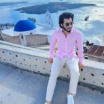 Haroon Kadwani Instagram - 💙 Santorini, Greece