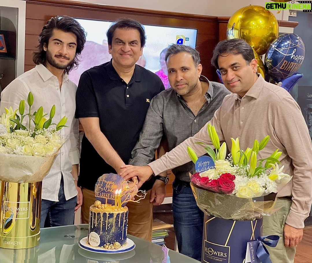 Haroon Kadwani Instagram - Happiest Birthday to my father-like figure, my teacher and my mentor ❤️ Thank you for being someone who I can learn from every single day. May ALLAH shower his countless blessings on you, fulfil your dreams, aspirations and keep this togetherness forever and ever. Love you @asadaqureshi 🌟 @abdullah.kadwani @geomiribrahim