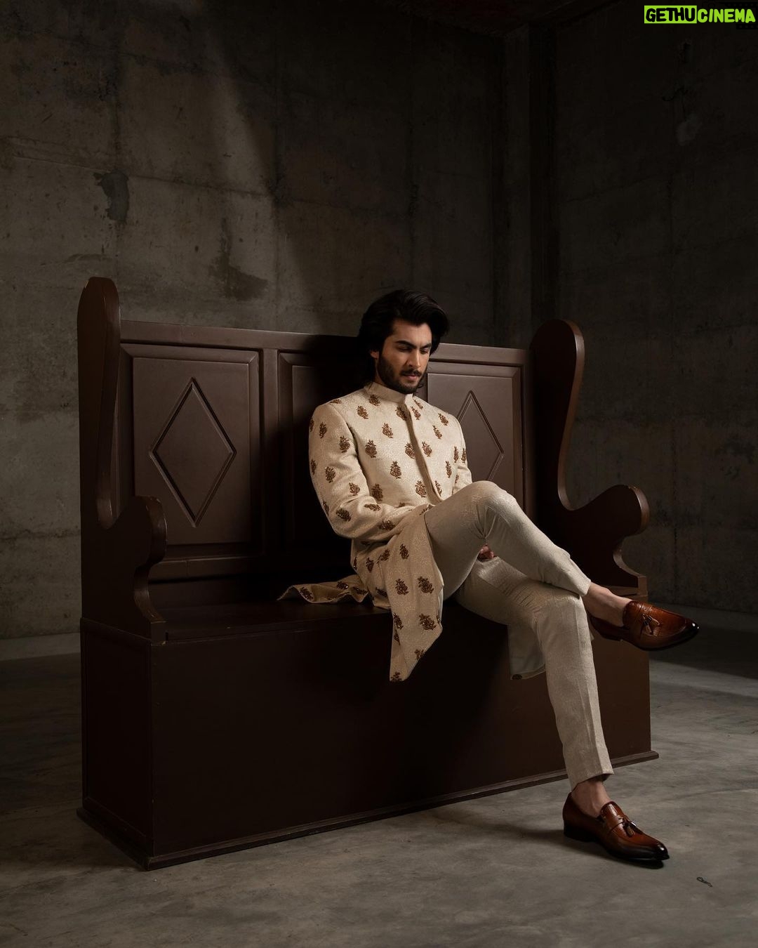Haroon Kadwani Instagram - @officialfahadhussayn @maramaabroobeauty @bcwpakistan