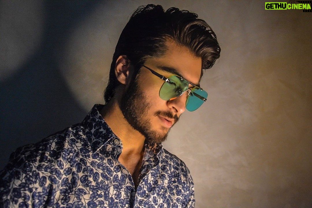Haroon Kadwani Instagram - Life is but a walking shadow 💫 Karachi - The City of Lights