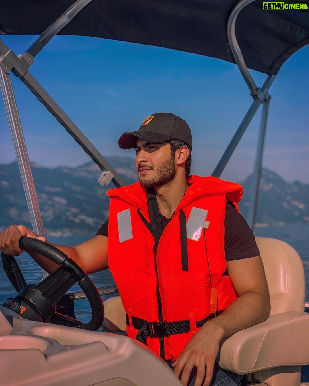 Haroon Kadwani Instagram - When in Switzerland 🇨🇠#LakeLucerne #Lucerne #Switzerland #Boat #Sunset #SelfDriven Luzern, Switzerland