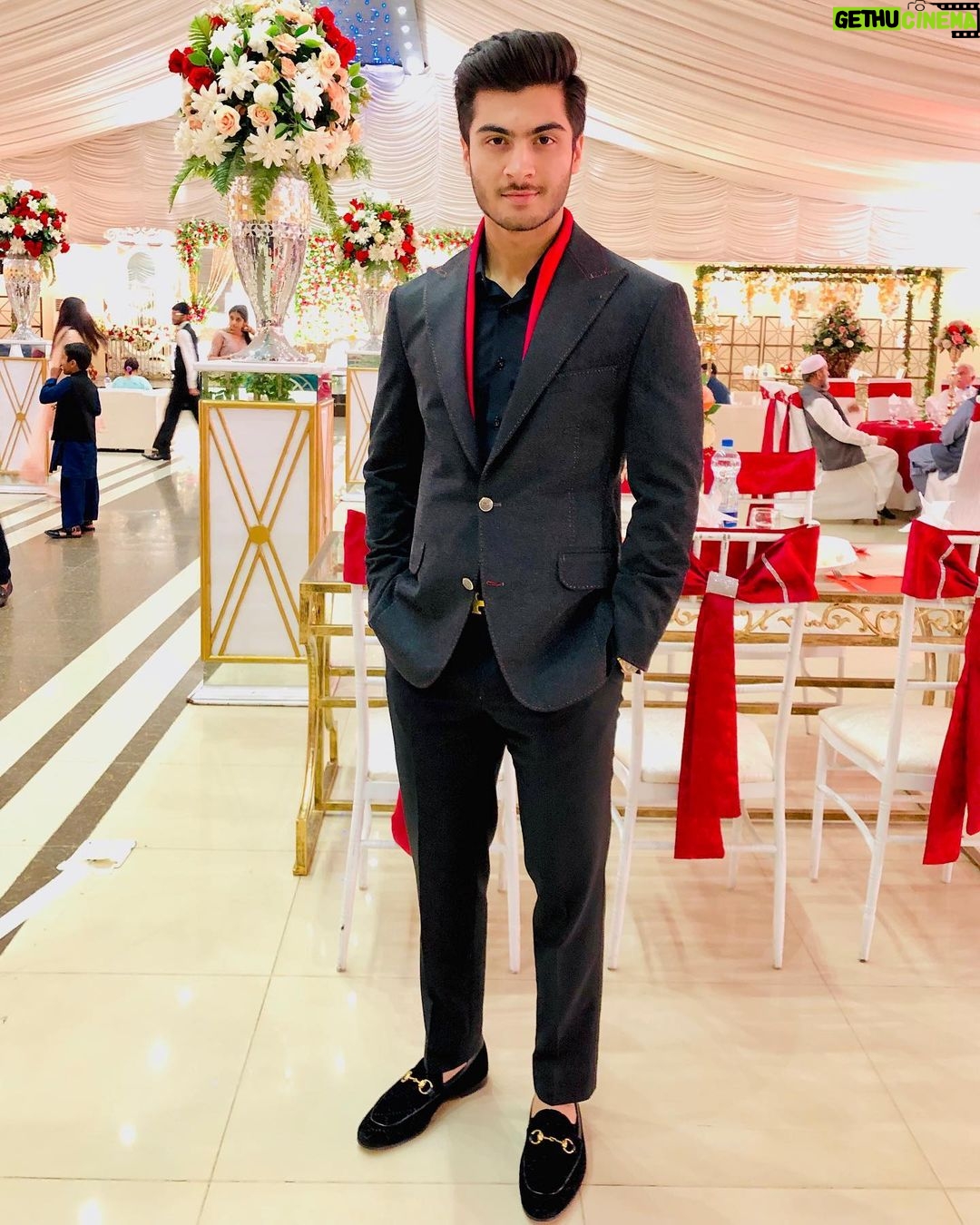 Haroon Kadwani Instagram - Dapper @ahmedbhamofficial #SuitUp #Suit #MensFashion #LookBook #OOTD #Wedding #Season #Summer #BlackAndRed #Dressed Punjab, Pakistan