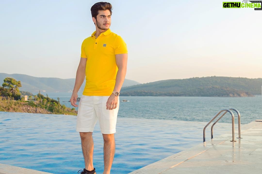 Haroon Kadwani Instagram - A pleasant afternoon ☀️ @lux.bodrum Bodrum, Mugla