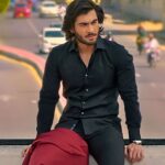 Haroon Kadwani Instagram - TONIGHT - 8pm❗️ #Jhoom 💫 @harpalgeotv @7thskyentertainment @faiz.mua