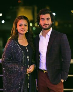 Haroon Kadwani Instagram - So Dr. Maryam ended up taking a picture with me 🤭 Watch the episode to find out why⁉️ #JHOOM 💫 @zaranoorabbas.official @harpalgeotv @7thskyentertainment