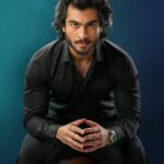 Haroon Kadwani Instagram - Wishing everyone a prosperous year ahead. May ALLAH shower his countless blessings on all of you, may every prayer that you make be fulfilled and may every new beginning be as beautiful as you are. A special shout-out to my fans who have eagerly been waiting to see me onscreen. It is your energy and the enormous amount of love that you guys give me which drives me to perform and each time I see it, I pray that I can give something in return. Extremely humbled, blessed and forever thankful 🙏🏻 Alhumdulillah. Going forward, I shall see you onscreen very soon with my upcoming project. Much love, stay blessed. 💌