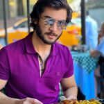 Haroon Kadwani Instagram - 💜 Istanbul Türkiye