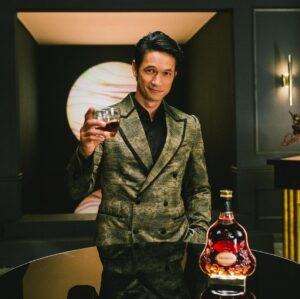 Harry Shum Jr. Instagram - Crawling in with my Gold 🐯 Suit and celebrating Mid-Autumn Festival with @HennessyUS! Sending you an invite to join me on Thursday 9/23, where I'll be HOSTING a special virtual festival with friends like Eddie Huang, Hayley Kiyoko, NIKI, Guapdad 4000, Vanessa & Kim from Omsom, and Mixologist Inga! More surprises to come!  Visit http://hennessy-midautumn-fest.com for more info! #HennessyXO #MidAutumnFest