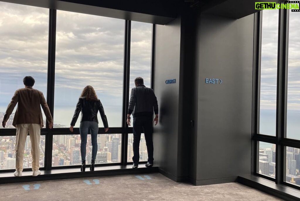 Harry Shum Jr. Instagram - One thousand five hundred and fifty three feet up high on the @skydeckchicago before tonight’s #chifilmfest premiere! This is the same tower where they filmed Ferris Bueller - so we couldn’t resist. Scroll through ➡️ #broadcastsignalintrusion @darkskyfilms Chicago, Illinois